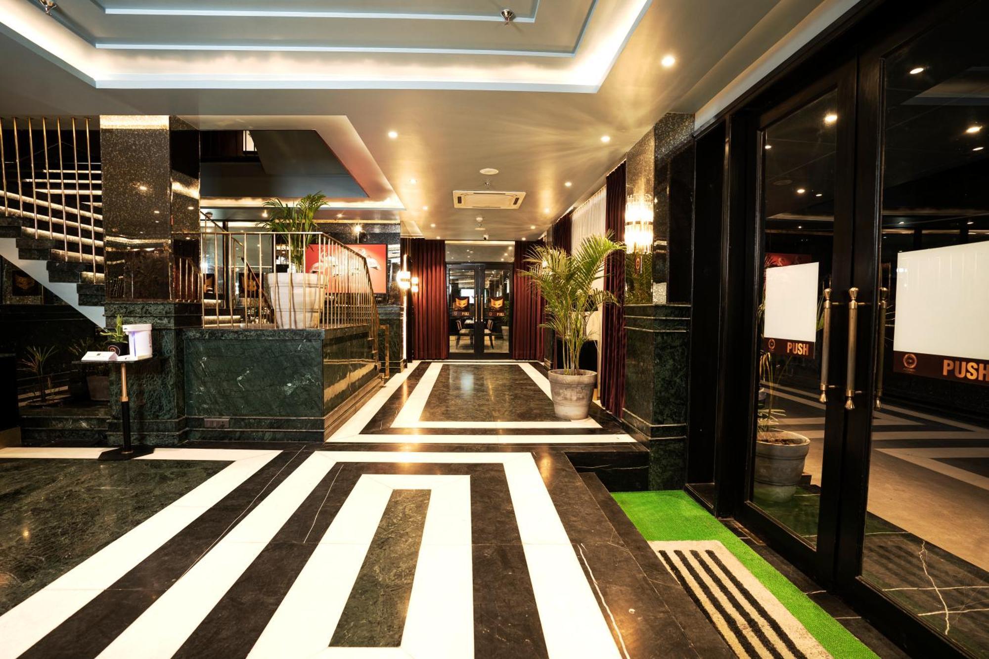 Foxoso Hotel Delhi Airport Yeni Delhi Dış mekan fotoğraf